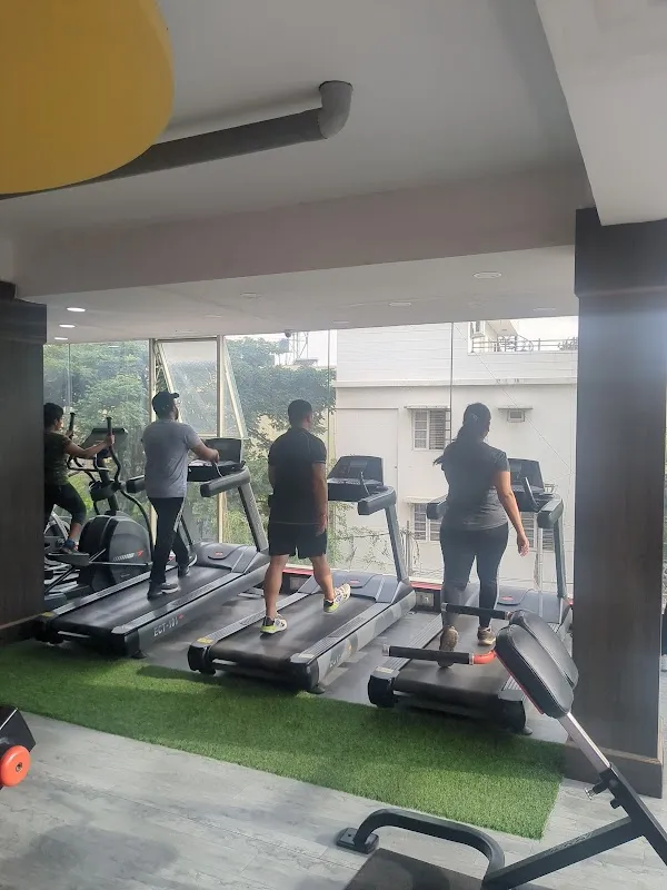 Live fitness gym_Best gym in Koramangala