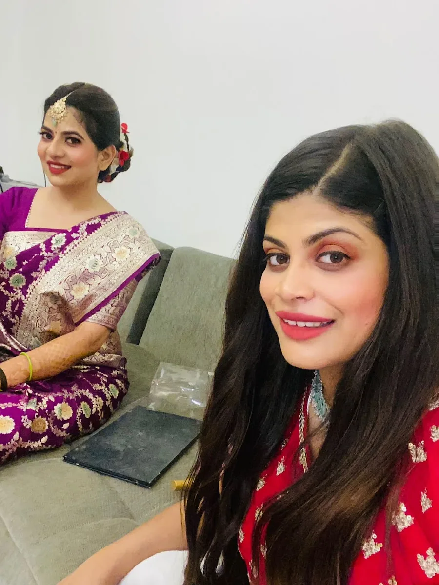 Saloni Beauty Salon