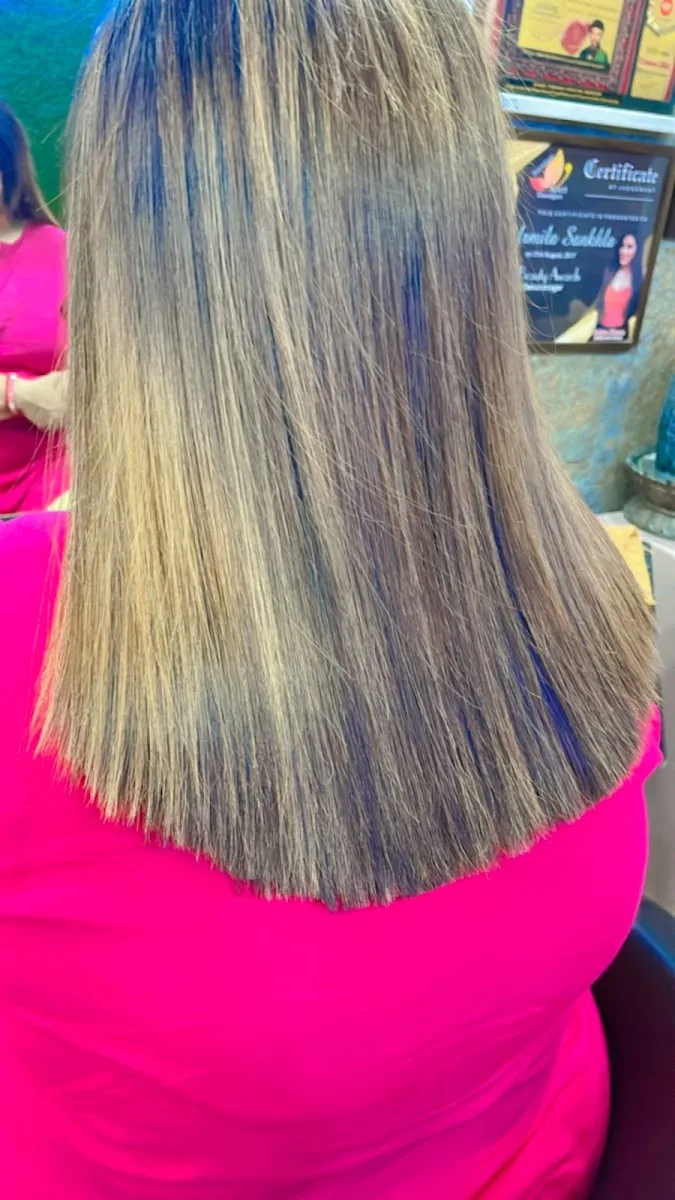 Saloni Beauty Salon