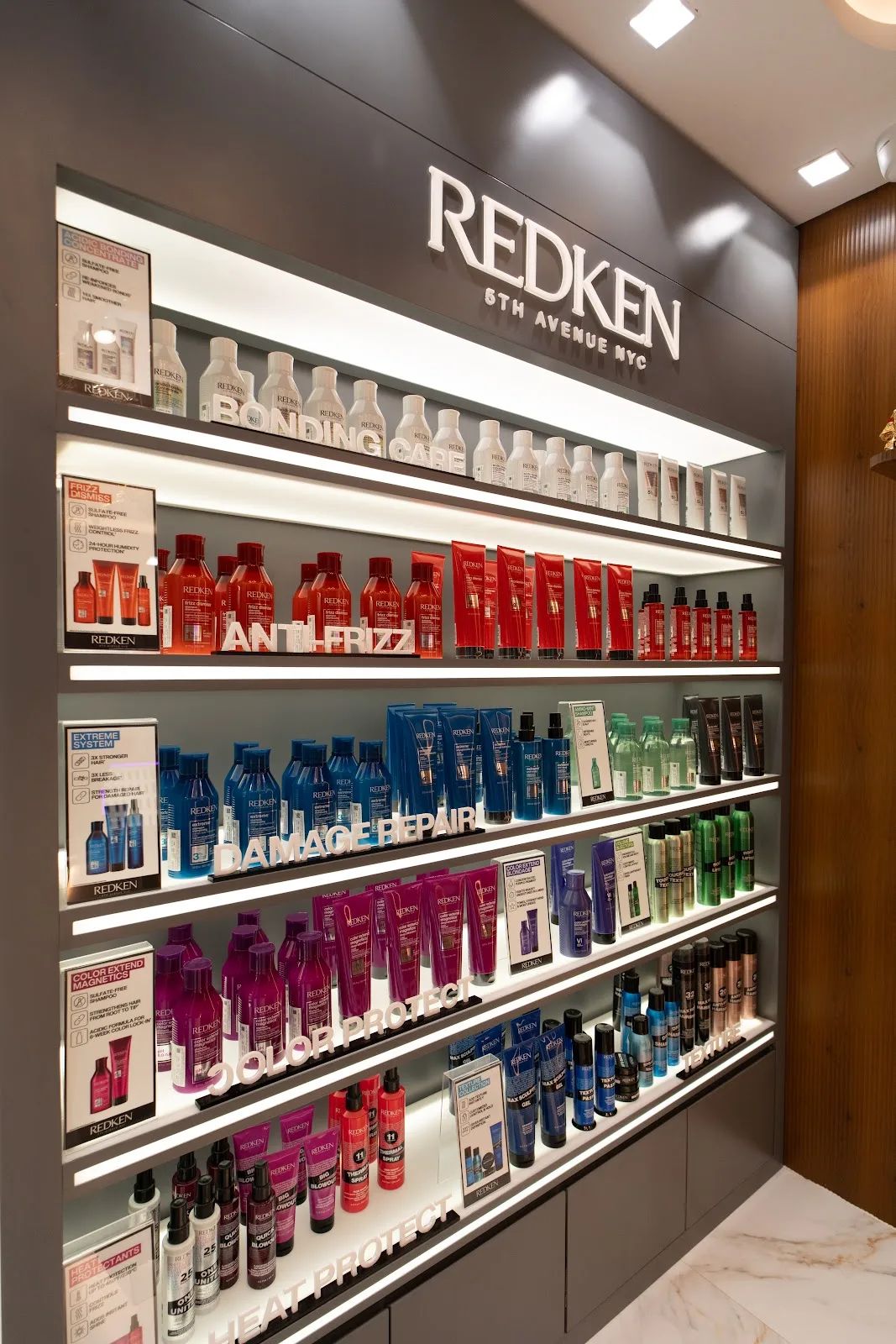 Envi Salons and Aesthetics - Juhu