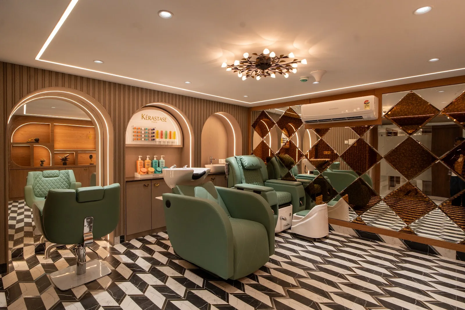 Envi Salons and Aesthetics - Juhu