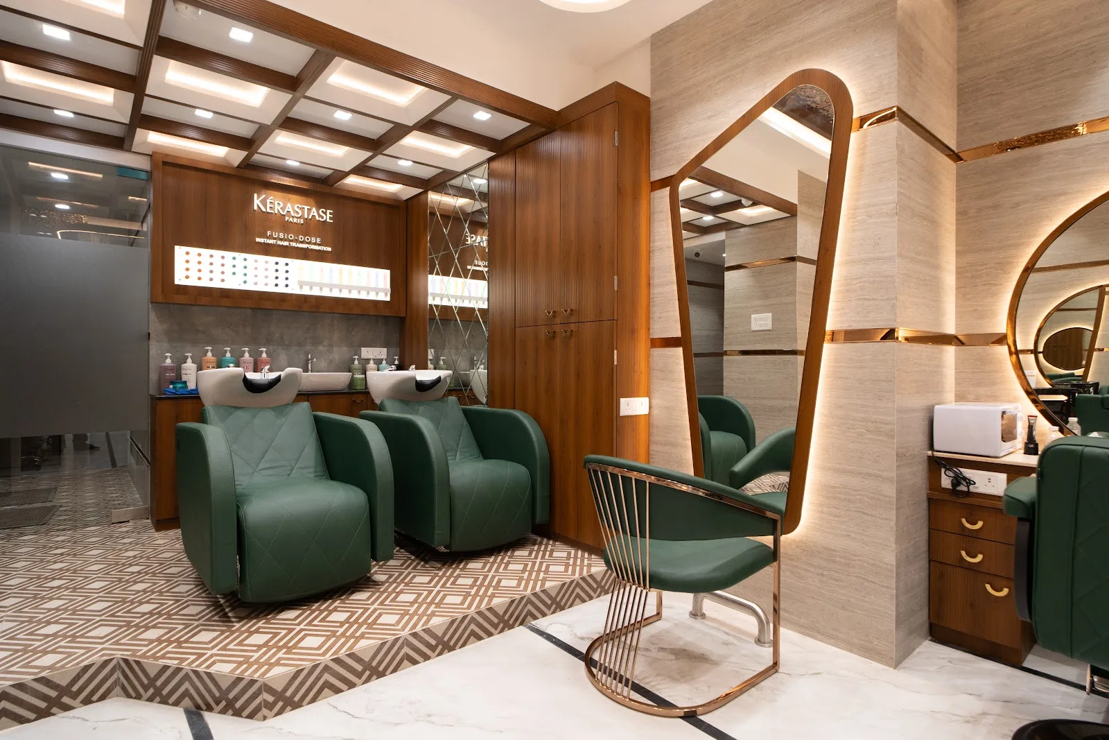 Envi Salons and Aesthetics - Juhu