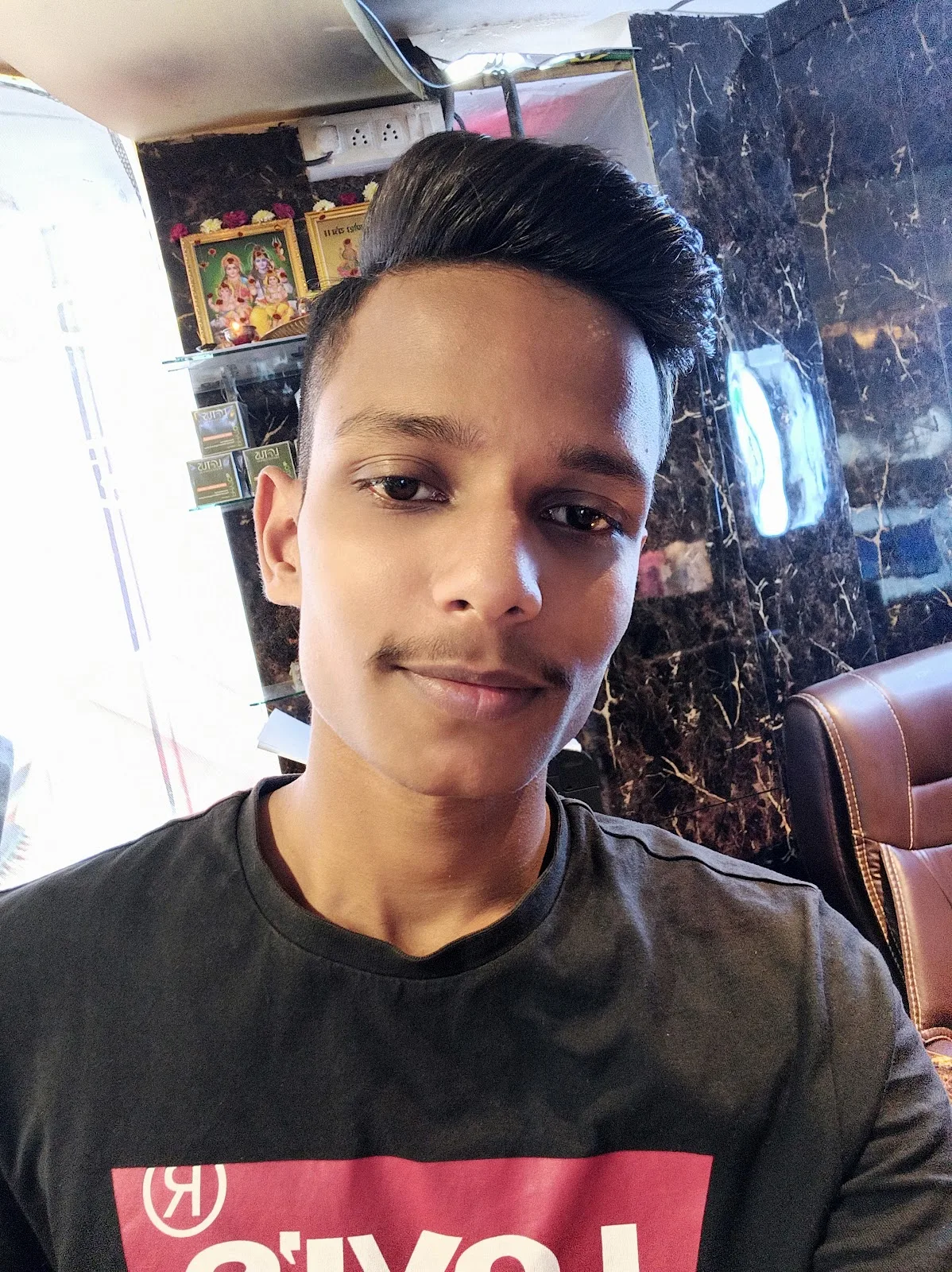 Natural Greens unisex professional saloon