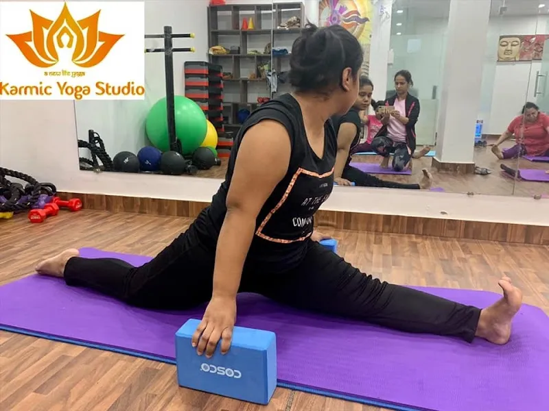 KARMIC YOGA STUDIO