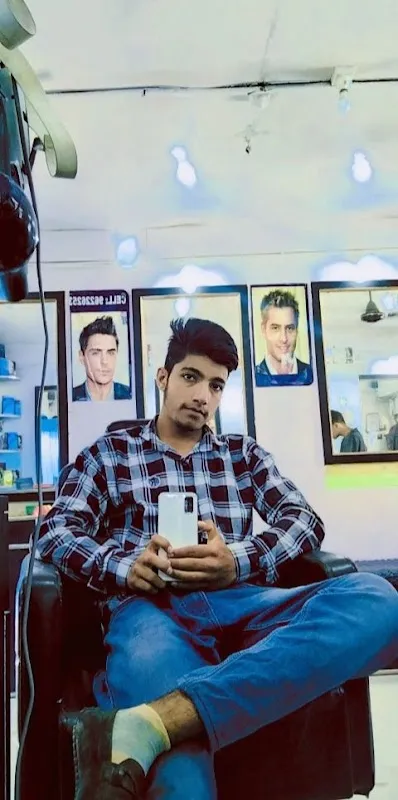 Aamir Salon