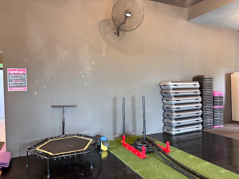 Sweat Sweet Fit Ladies GYM & FITNESS CENTRE (Kulai)