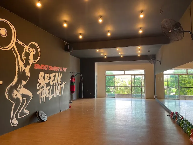 Sweat Sweet Fit Ladies GYM & FITNESS CENTRE (Kulai)
