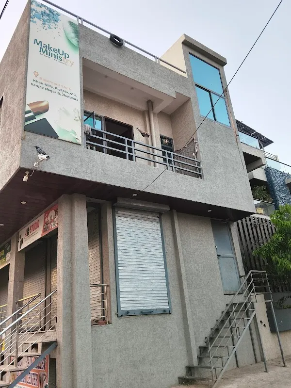 Star wellness spa centre only for females