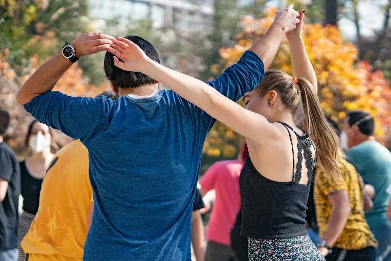 Swing! Crazy Legs Chile: Clases de Baile Swing, Lindy Hop, Rock'n Roll, Charleston, Danza Jazz