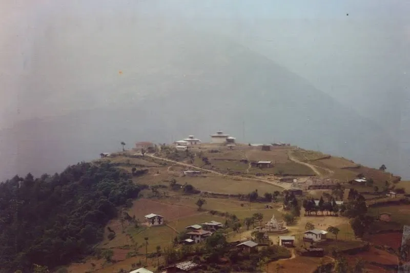 རྟོགས་ལྡན་ཆོས་གླིང་། Gongthung Drubdey