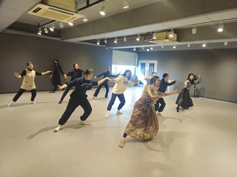 High on Dance