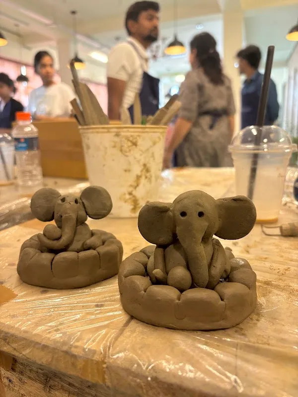 ChalkBoard : Pottery and Art Studio