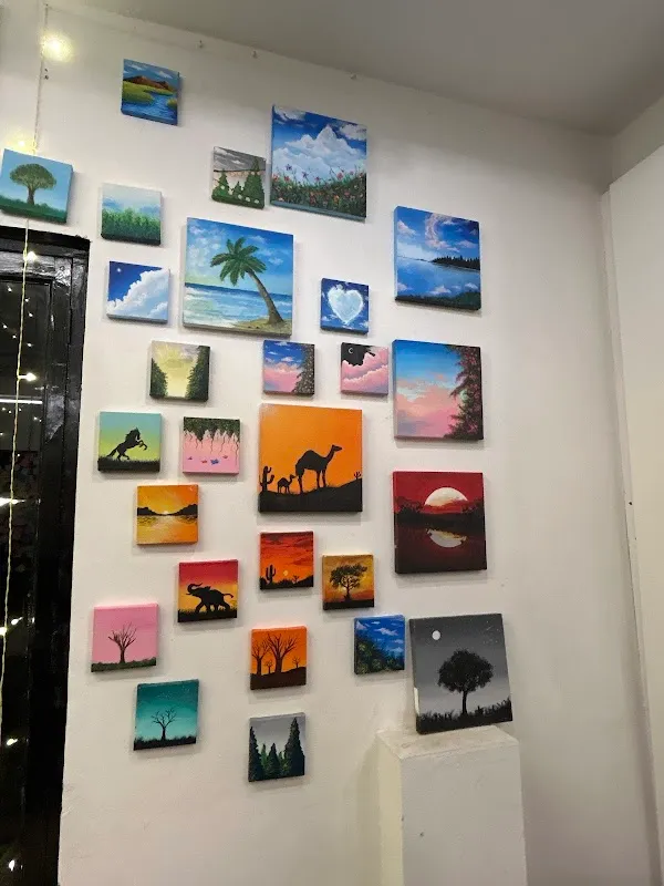 ChalkBoard : Pottery and Art Studio