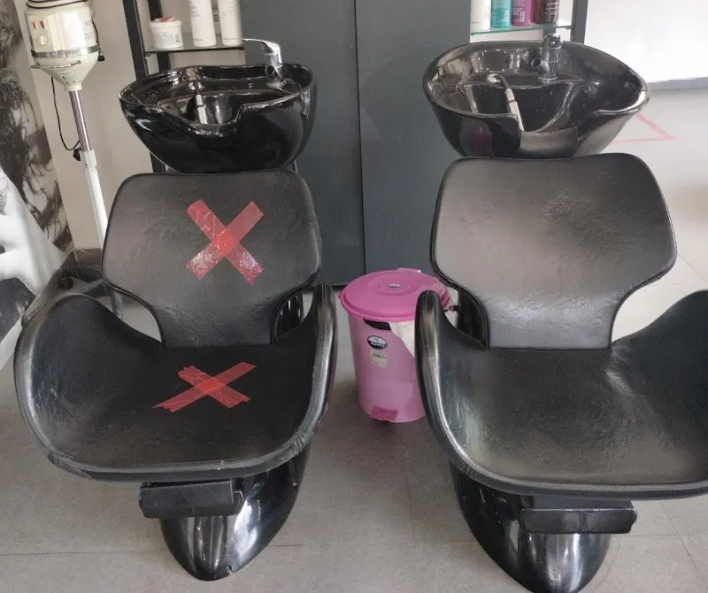 Lakme Salon For Him and Her in CG Road,Ahmedabad