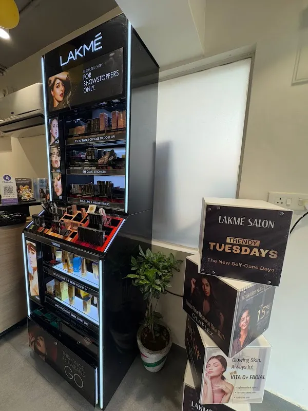 Lakme Salon For Him and Her in CG Road,Ahmedabad