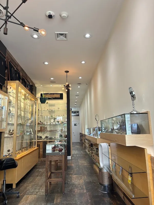 TRUE EXPRESSION - Fine Piercing Studio