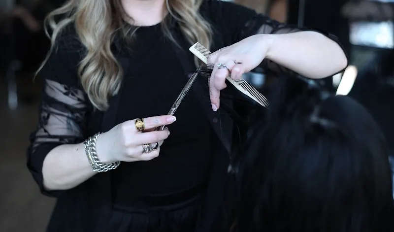 Harper Ellis Salon