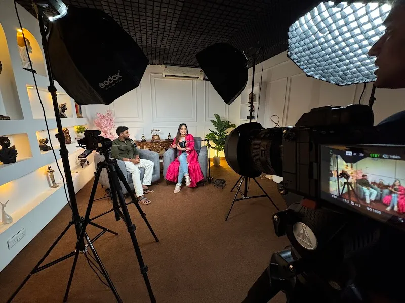 Handlebuzz Studios | Most Premium Studio in Noida