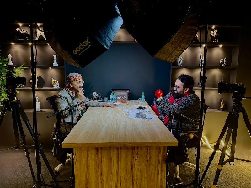 Handlebuzz Studios | Most Premium Studio in Noida