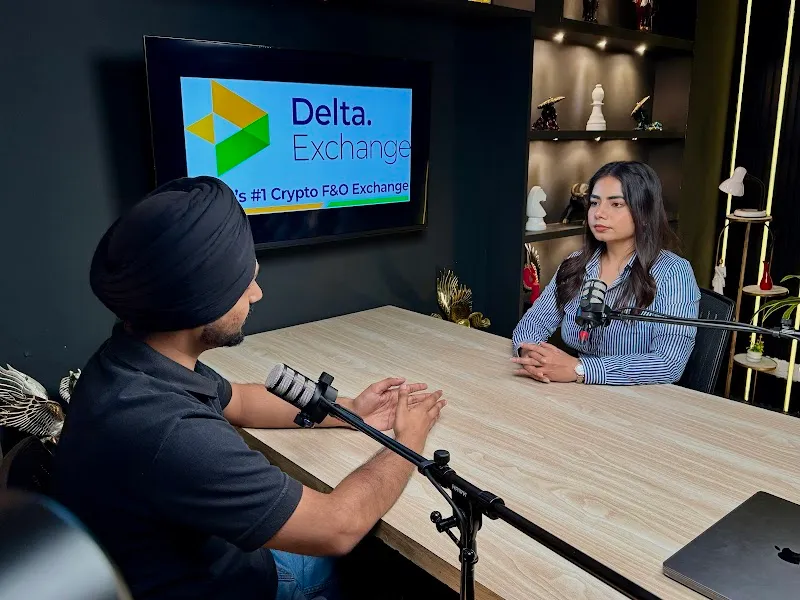 Handlebuzz Studios | Most Premium Studio in Noida