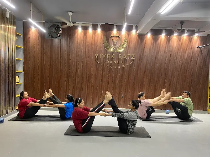 VIVEKRATZ DANCE ACADEMY