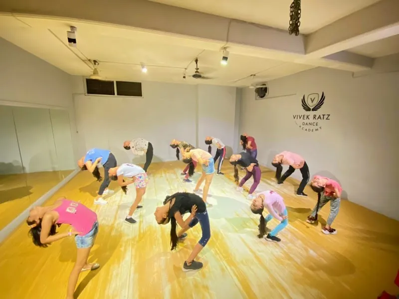 VIVEKRATZ DANCE ACADEMY