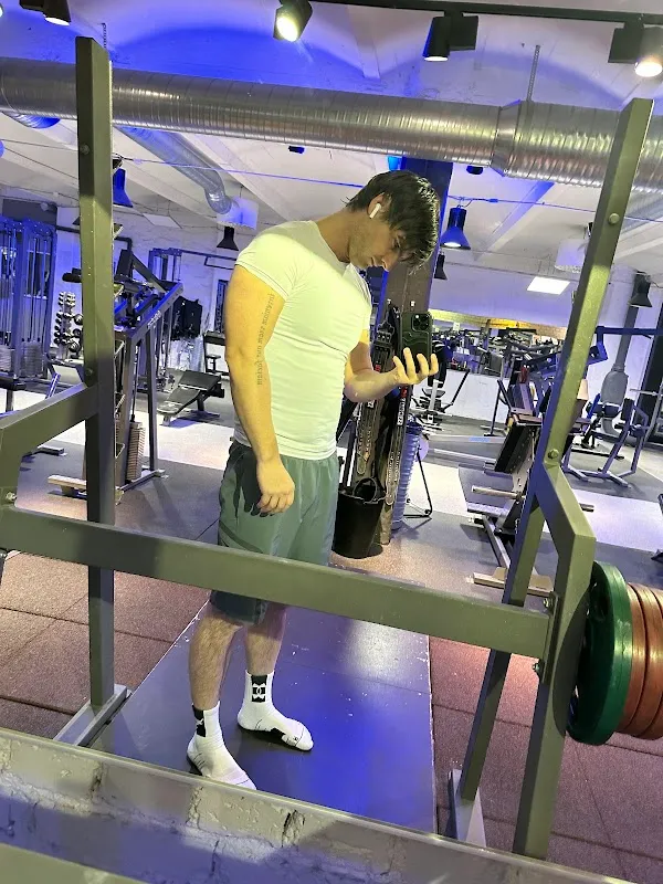 W8 Power Club Gym