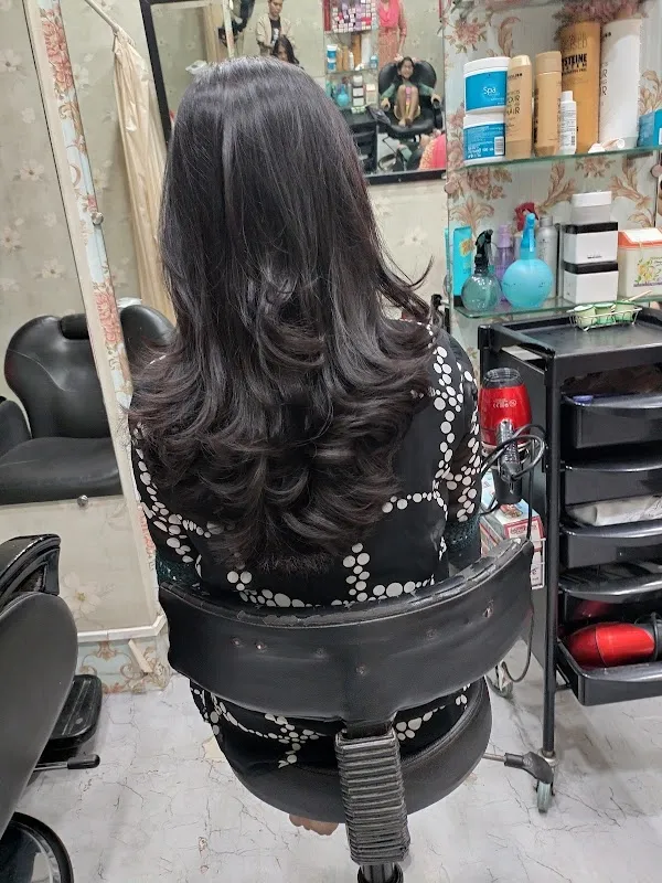 Shine And Smile Salon