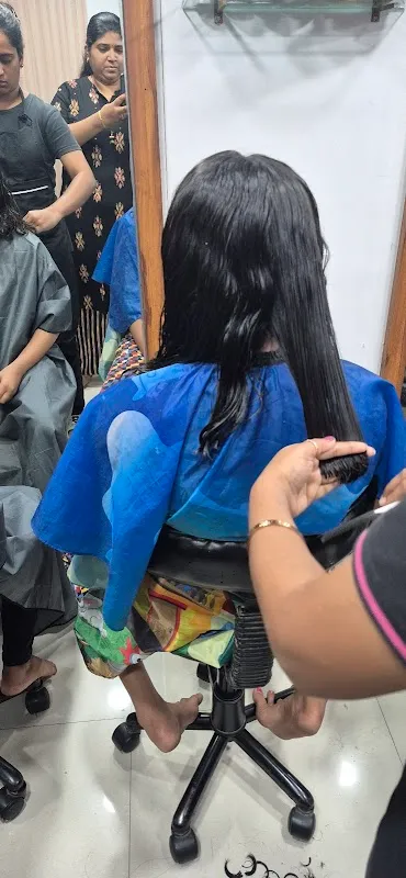 Shine And Smile Salon