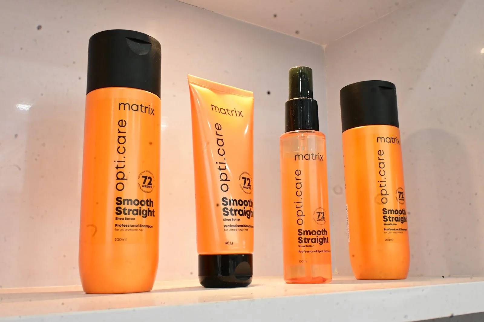 Sparkle Flow unisex salon