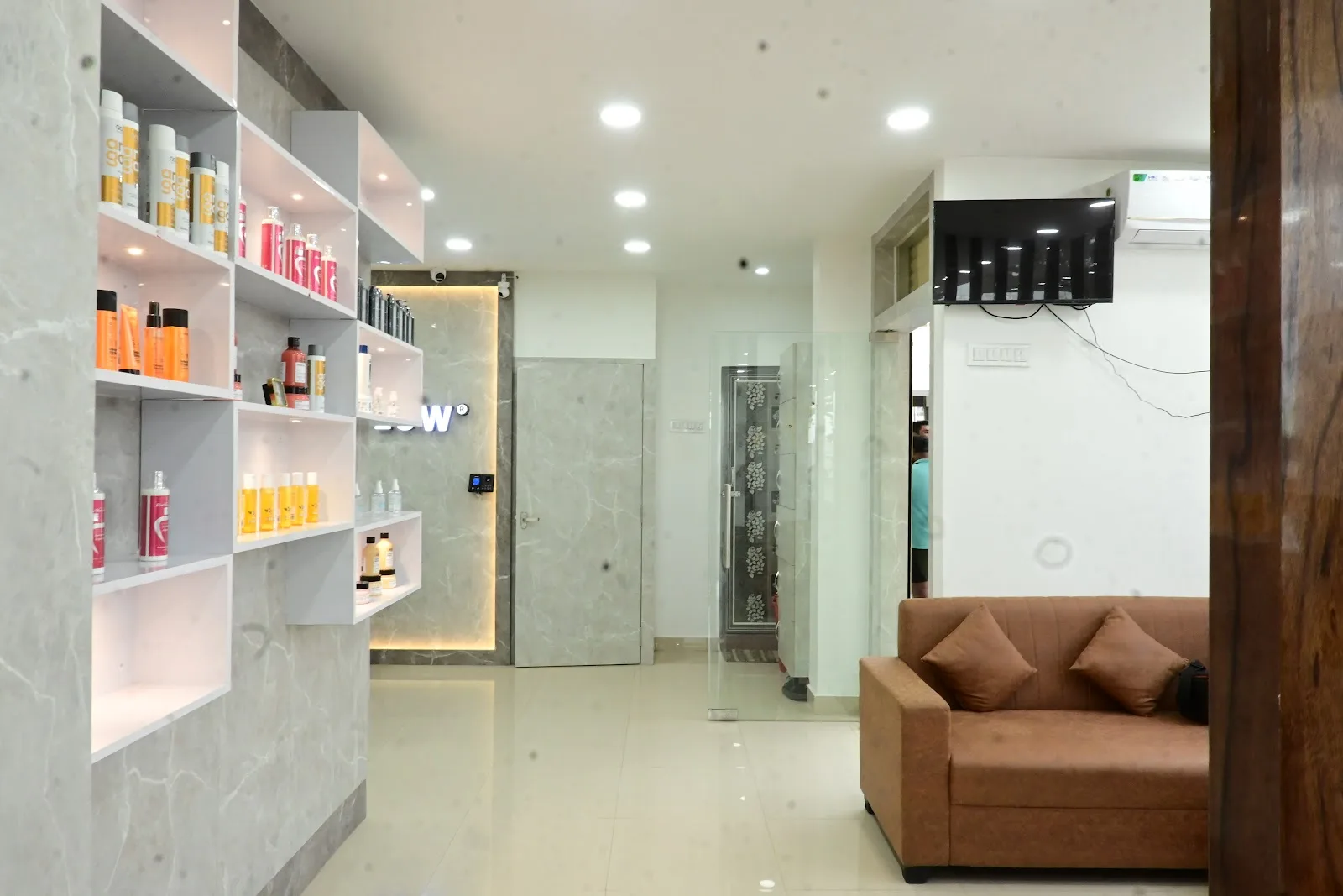 Sparkle Flow unisex salon
