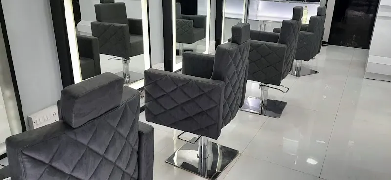 Turning Heads Unisex Saloon & Spa