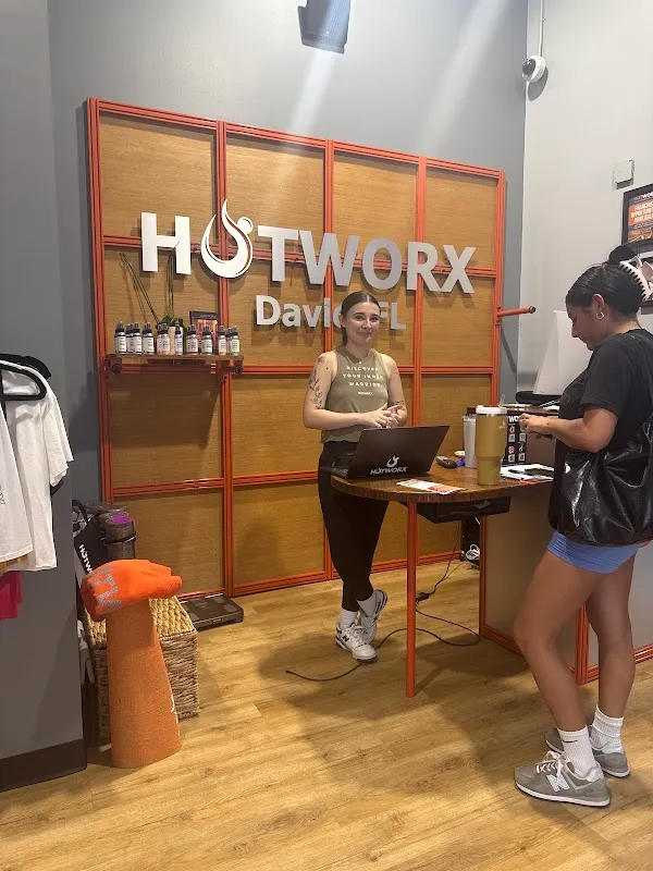 HOTWORX - Davie, FL (University Dr. & Griffin)