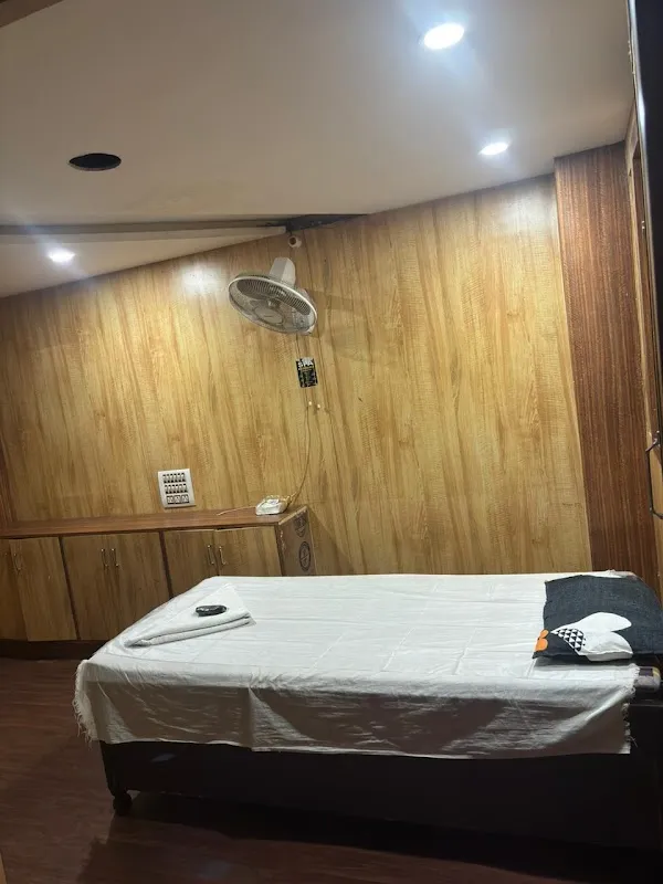 THE HIDE AWAY SPA