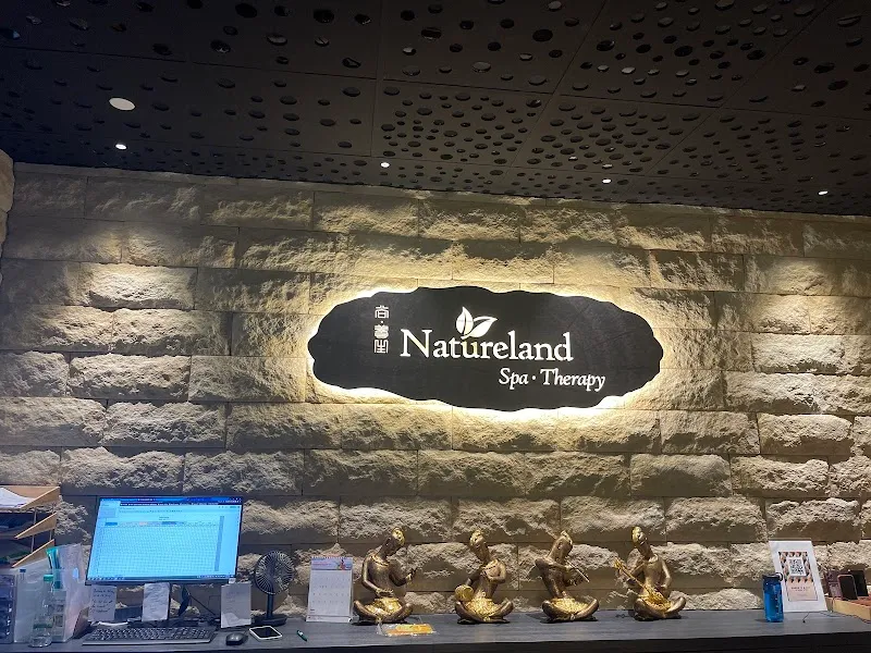 Natureland Changi Airport T3