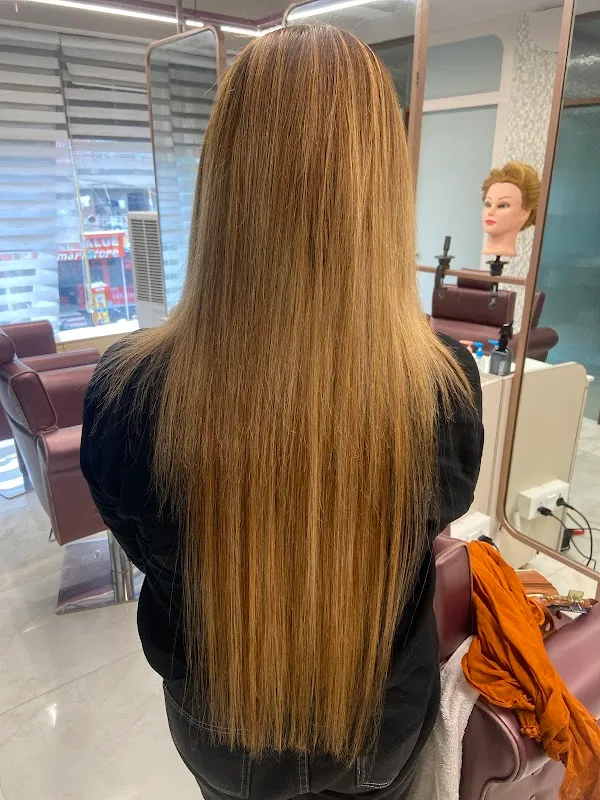 Beautology unisex salon