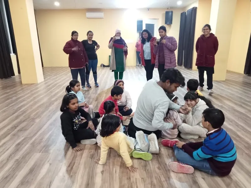 VIBE DANCE & FITNESS STUDIO