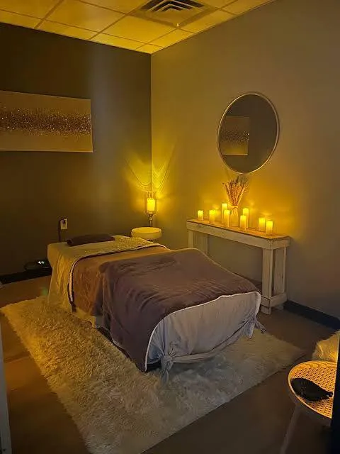 Green Skyn Spa & Massage Parlour in Jhansi
