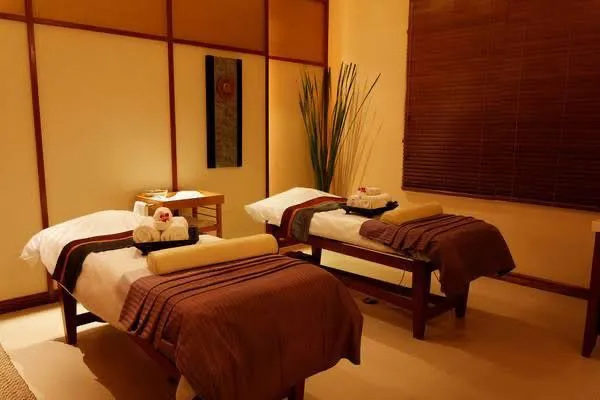 Green Skyn Spa & Massage Parlour in Jhansi