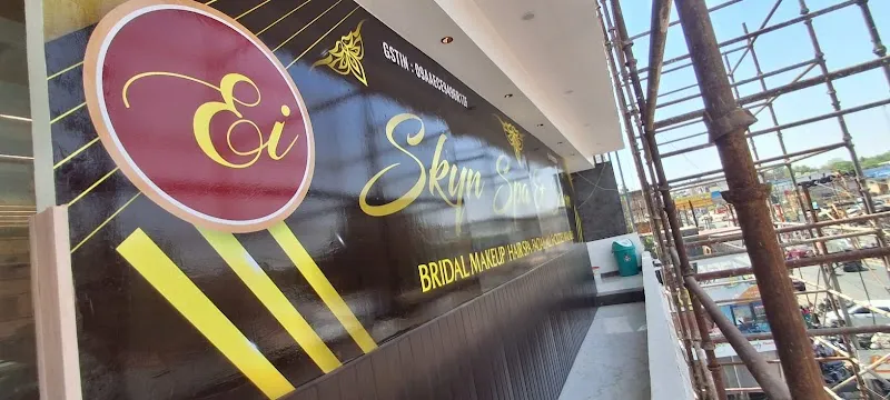 Green Skyn Spa & Massage Parlour in Jhansi