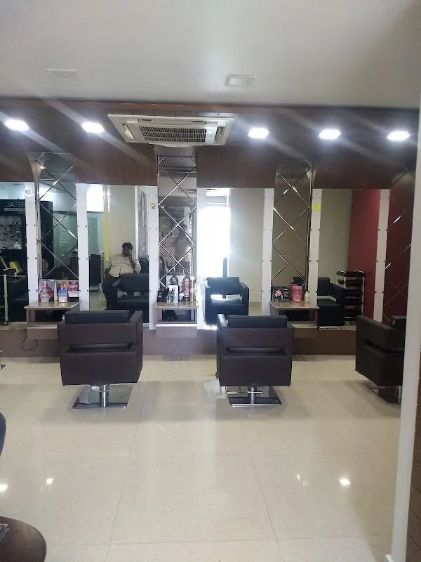 Manea The salon - Guntur