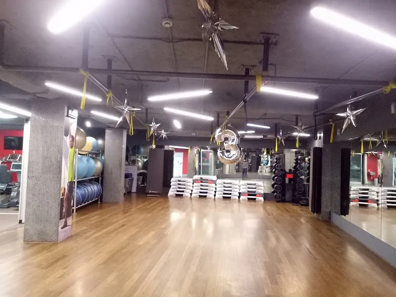 Fitness First Connaught Place, Hamilton House | Best gym in Connaught Place, New Delhi