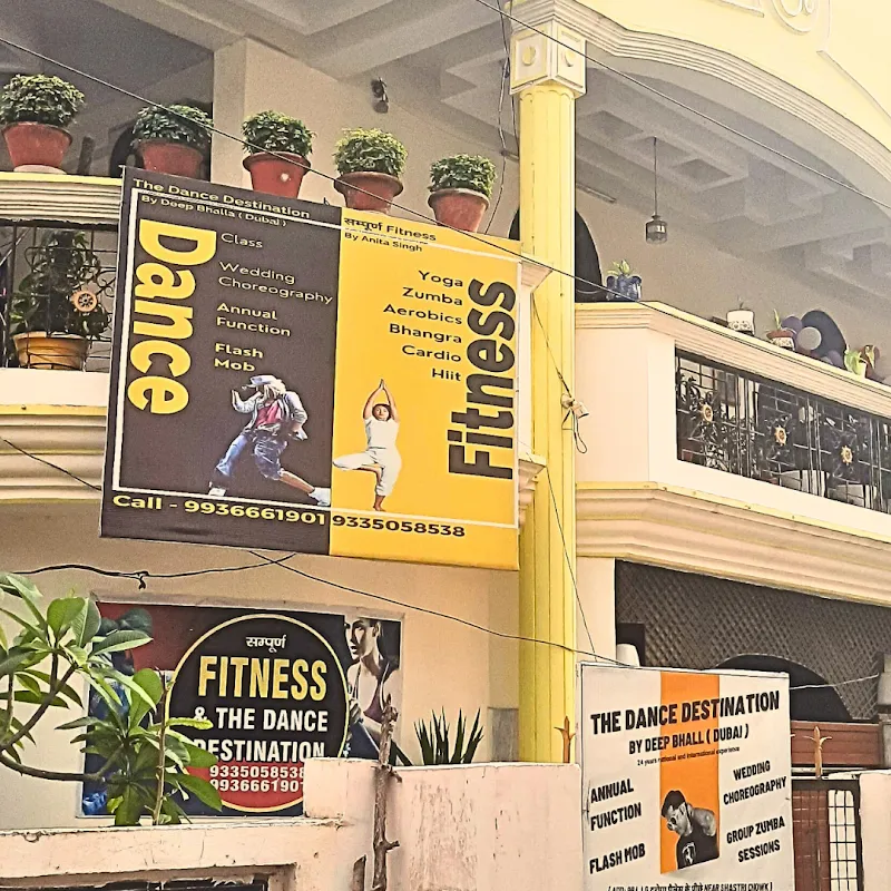 Dance class in kanpur ( The Dance Destination and Sampoorna fitness )