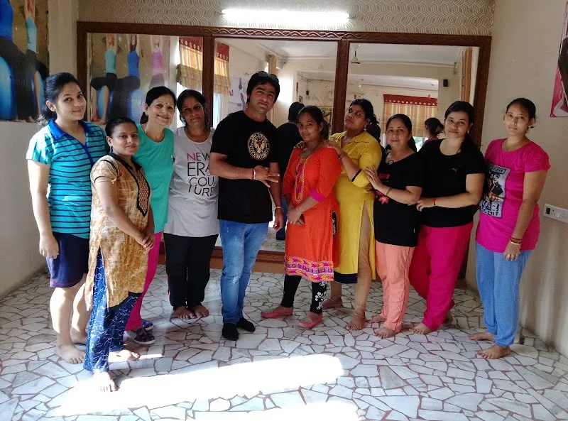 Dance class in kanpur ( The Dance Destination and Sampoorna fitness )