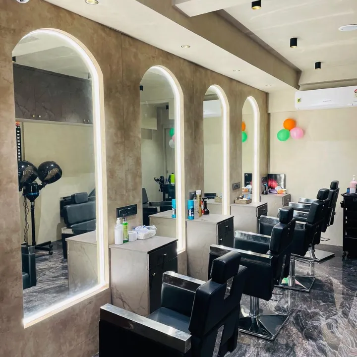 Dluxe Unisex Salon