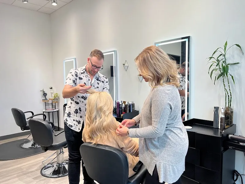 Salon Eleven