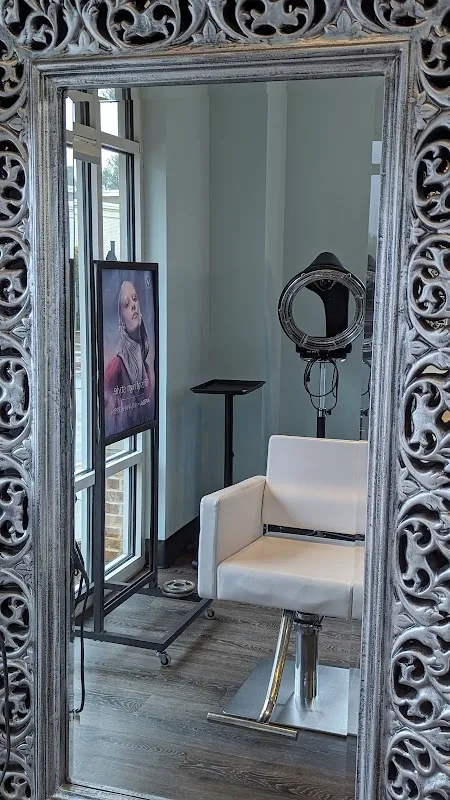 Bebe Ellis Salon Aveda