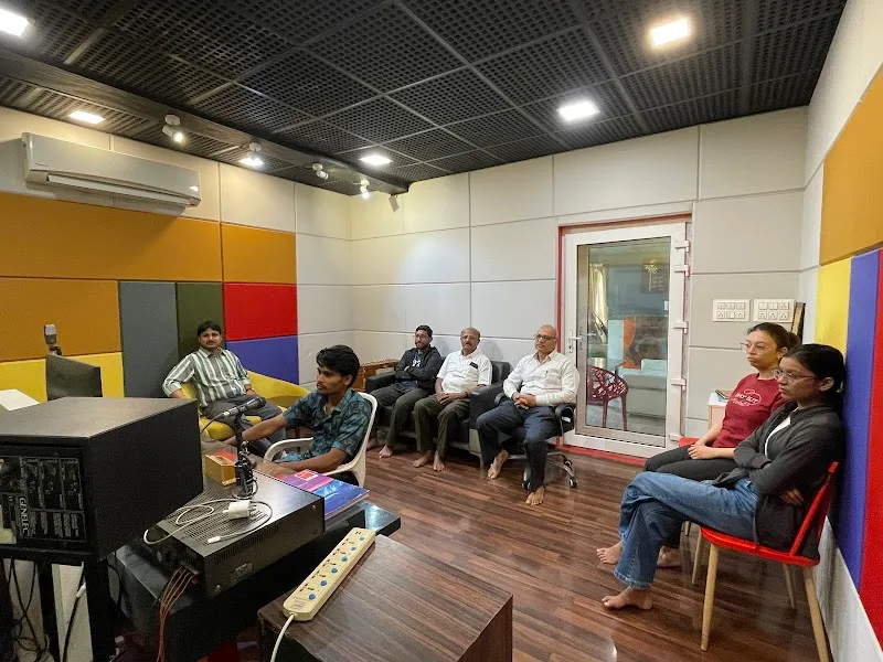 ए एम डी रेकॉर्डिंग स्टुडियो AMD Recording Studio