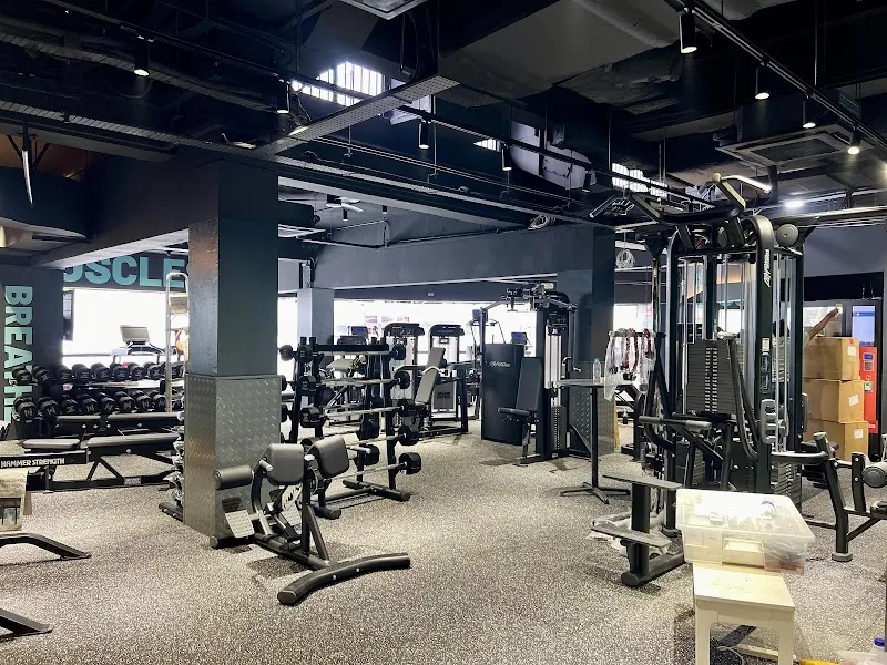 24/7 FITNESS Elias Mall