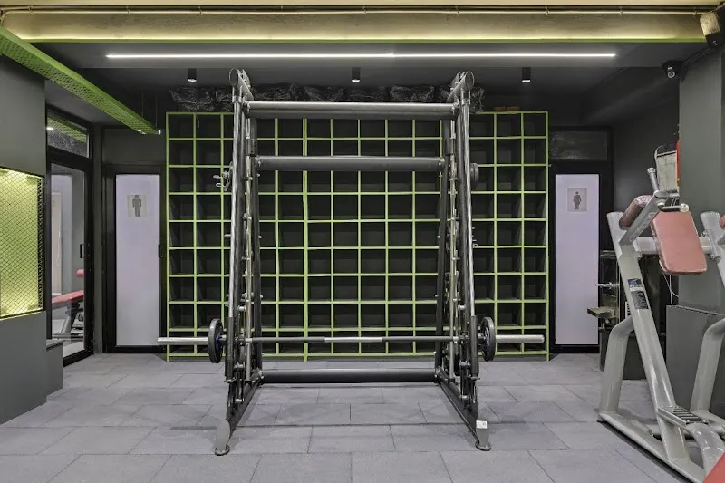 SFW The GYM